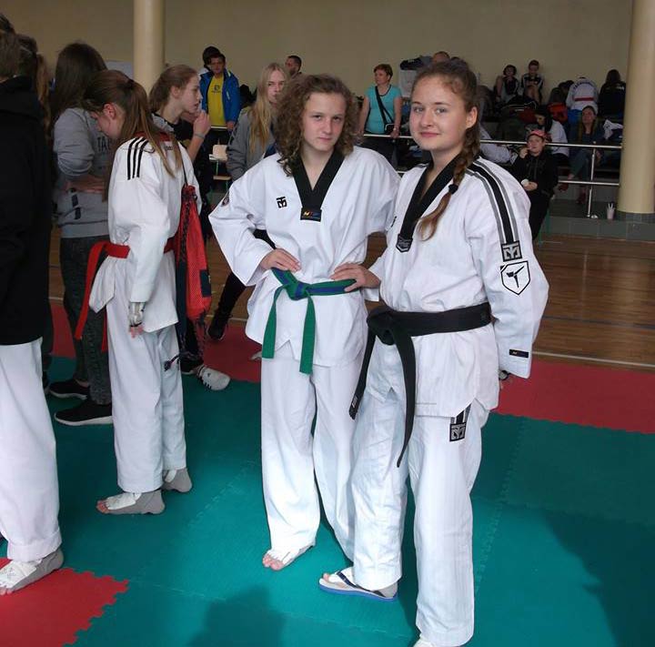 Karolína Mravcová a Veronika Spodniaková 