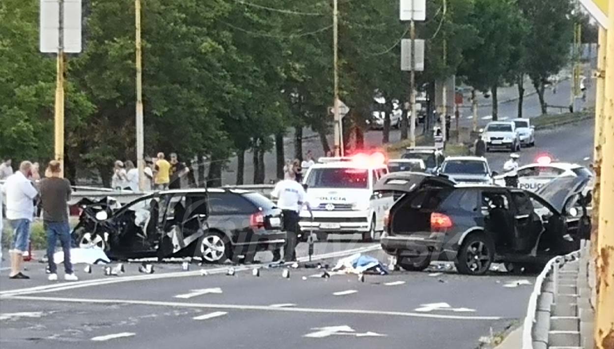 Pri Tragickej Dopravnej Nehode V Lucenci Zomreli Dvaja ľudia Vodic Porsche Jazdil Pod Vplyvom Alkoholu