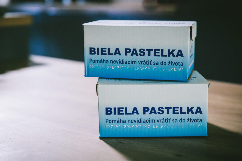škatuľky Bielej pastelky