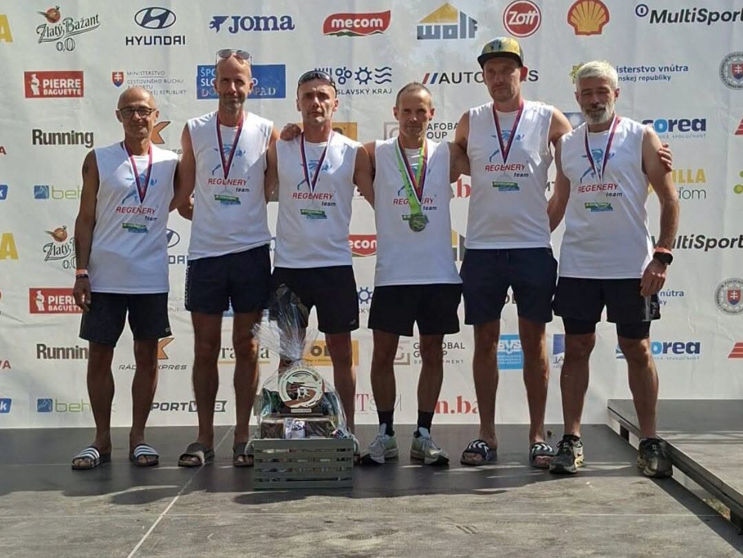 Ján Vetrák s tímom PEXTON Unicorns Regenery po ultraštafete Od Tatier k Dunaju