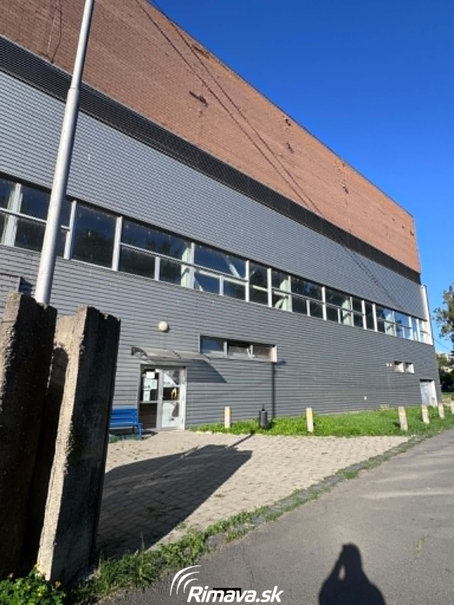 Zimný štadión v Rimavskej Sobote pred plánovanou obnovou