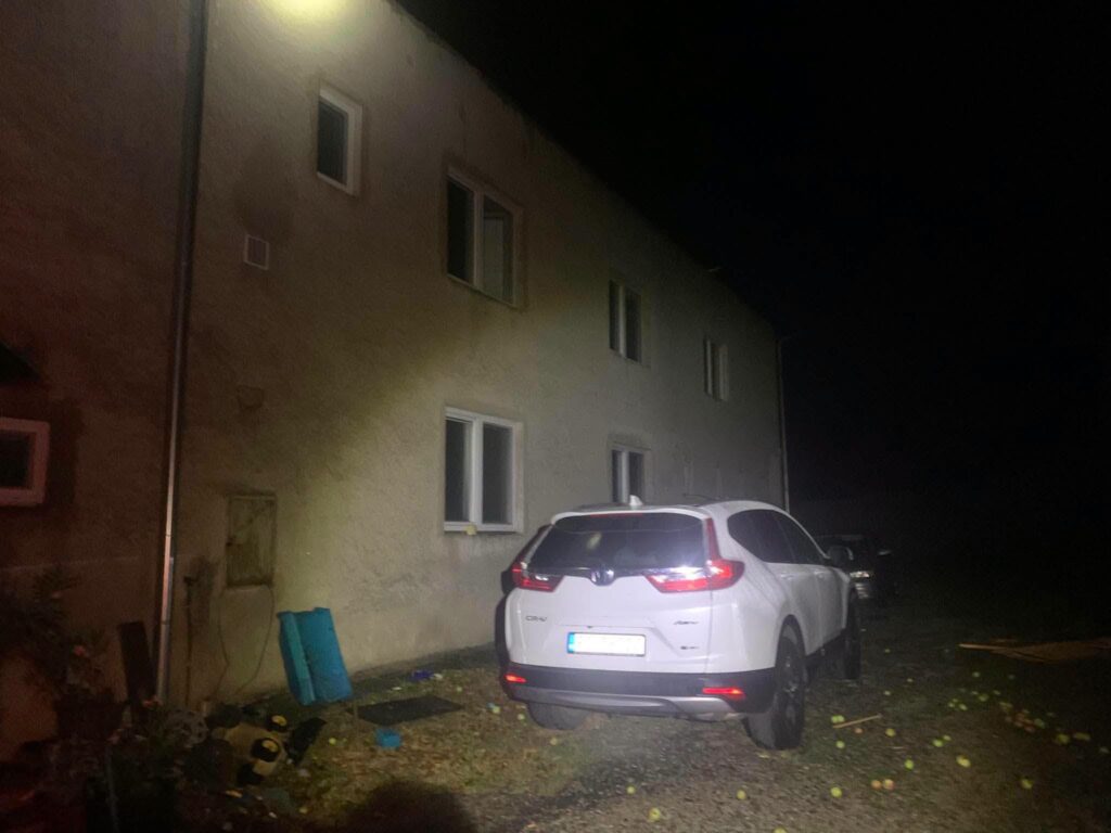 Škody po veternej smršti v Ivaniciach