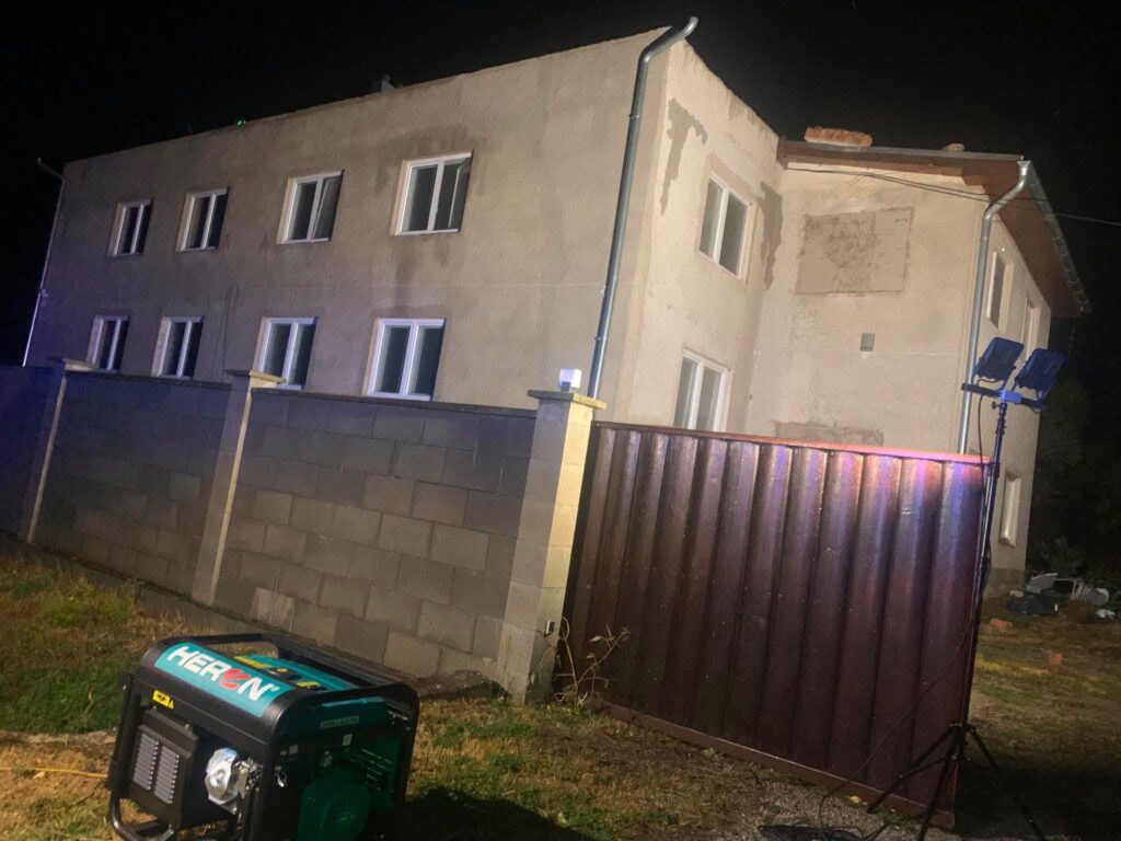 Škody po veternej smršti v Ivaniciach