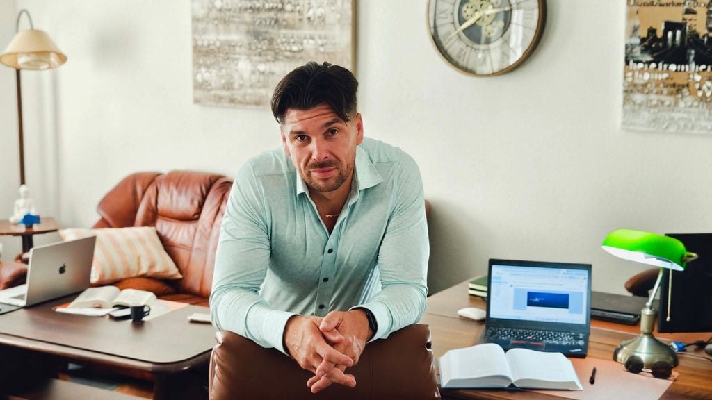 Advokát Martin Majer pôsobí v Rimavskej Sobote aj v Lučenci.