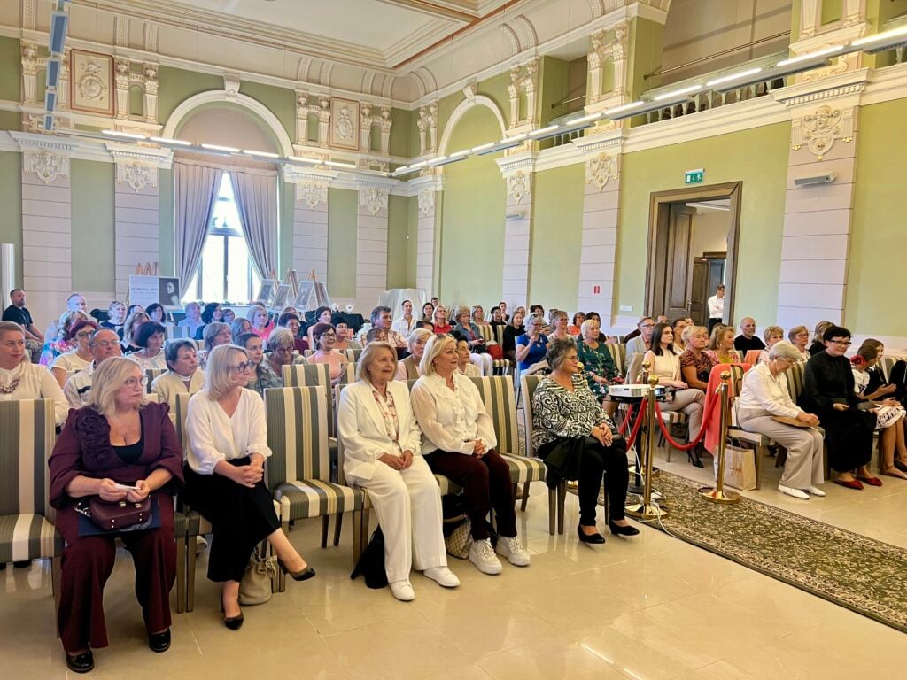 Konferencia Živeny v Lučenci venovaná odkazu Timravy obecenstvo