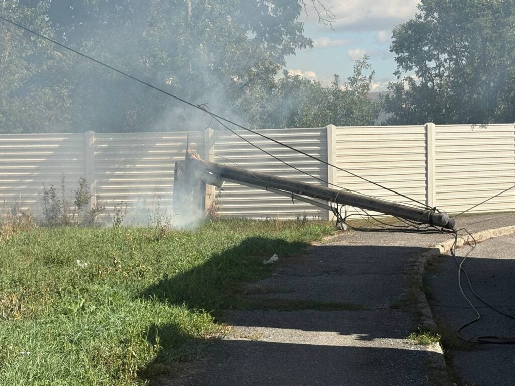 Padnuté kable cerencianska ulica rimavska sobota poziar a stlp