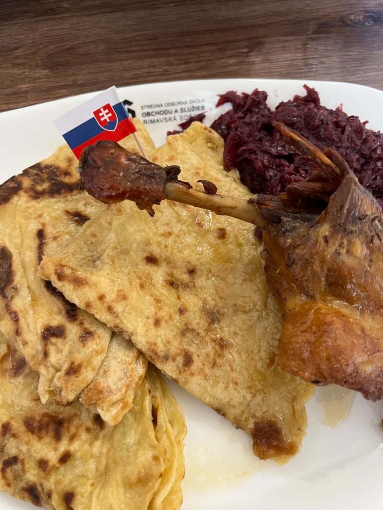 Slovenské jedlá v reštaurácii Orol.