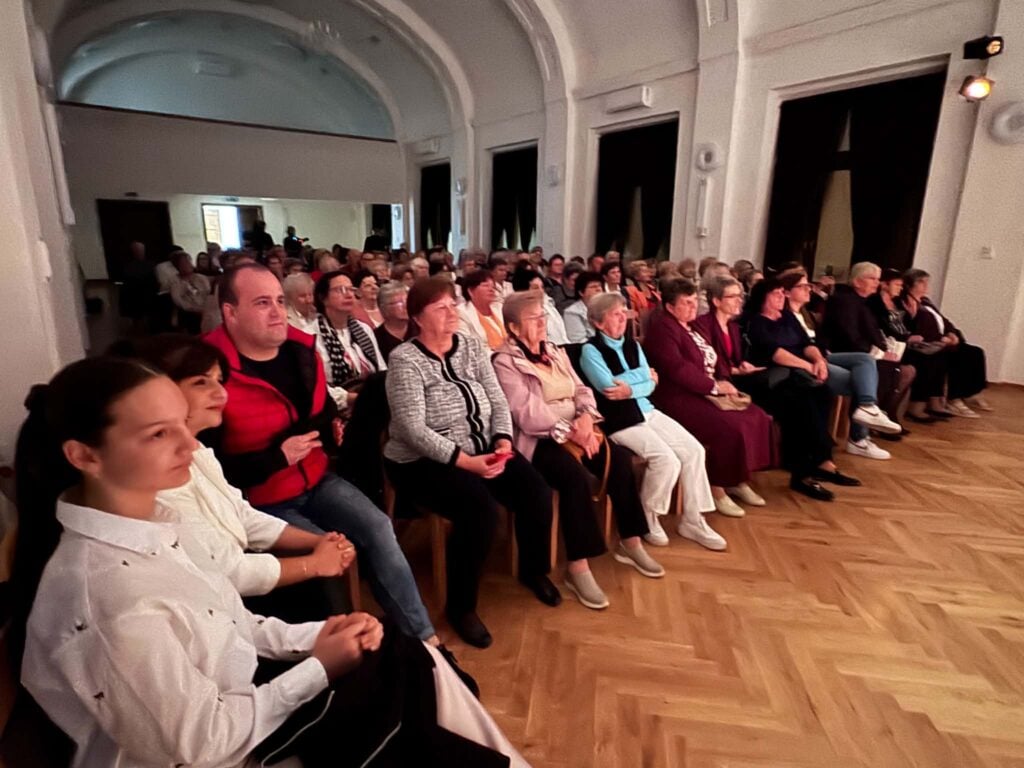 Marika Oszvald prijala pozvanie Markusza Bohóa