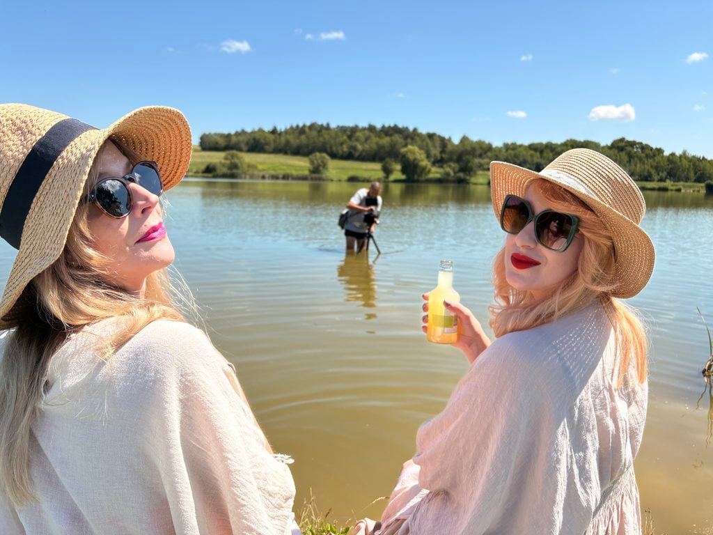 Jana Janove  pri jazere
