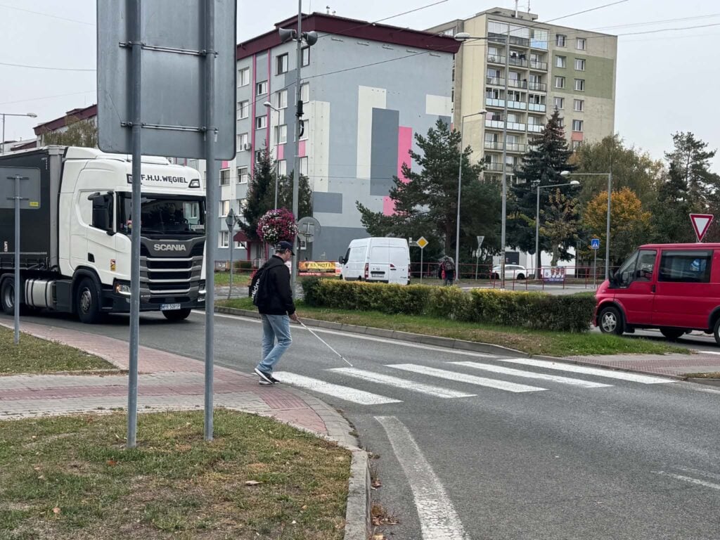 Únia nevidiacich a slabozrakých Slovenska upozorňovala dnes vodičov na ľudí so zrakovým postihnutím.