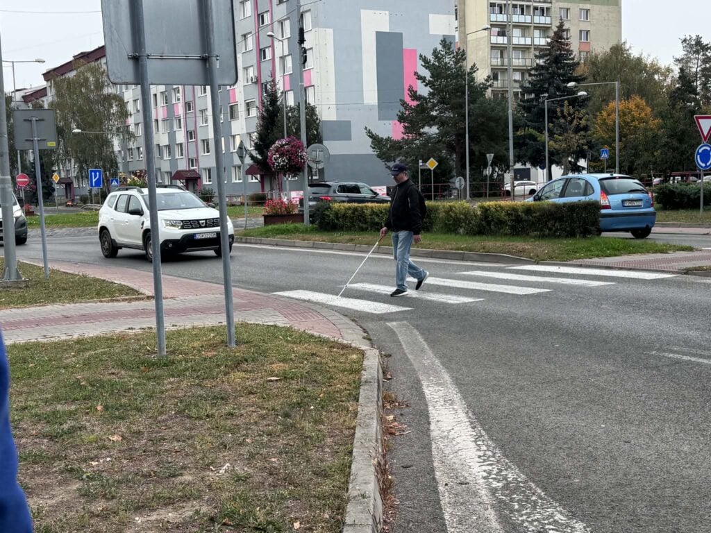 Únia nevidiacich a slabozrakých Slovenska upozorňovala dnes vodičov na ľudí so zrakovým postihnutím.
