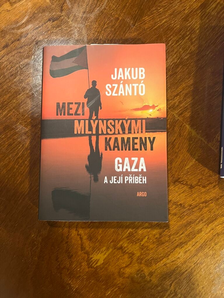 Kniha Jakub Szántó Mezi mlynskými kameny