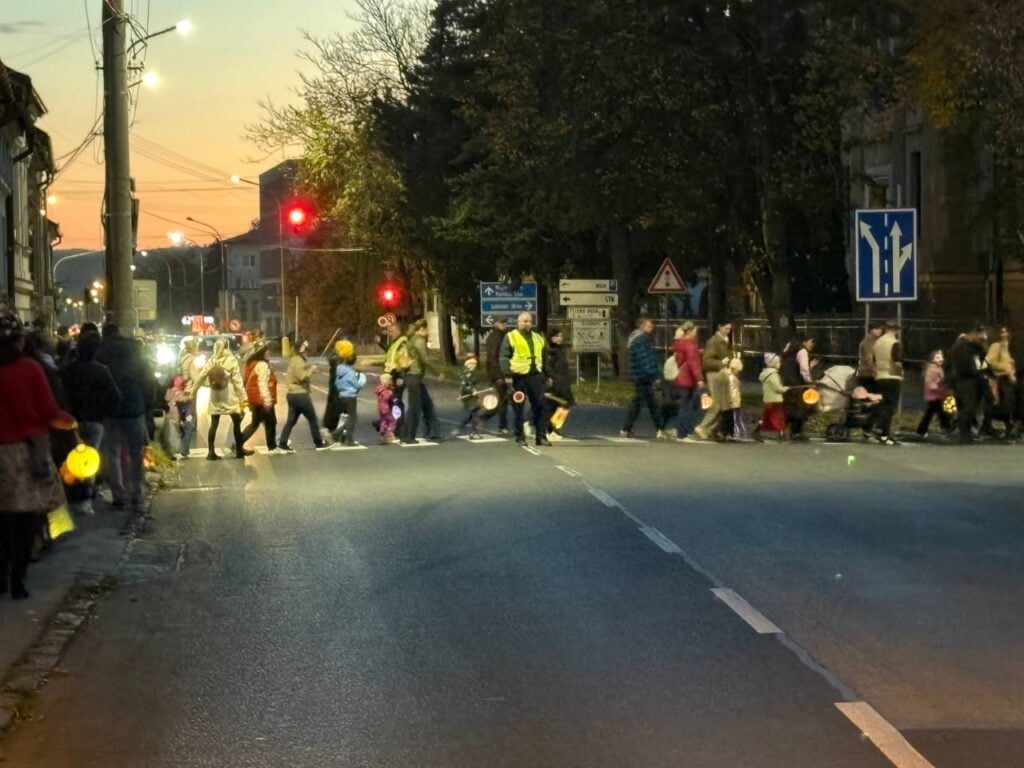 lampiónový sprievod v Rimavskej Sobote prechod