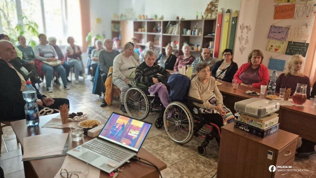 Polícia v Klenovci účastníci
